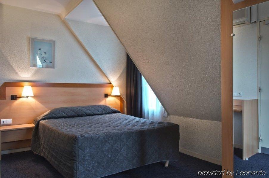 Hotel Du Chemin Vert Париж Екстериор снимка